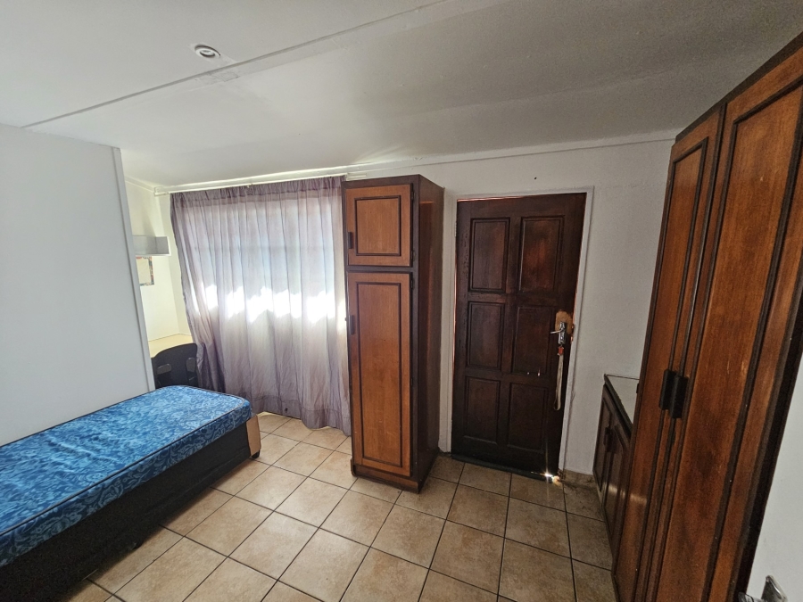 8 Bedroom Property for Sale in Brandwag Free State